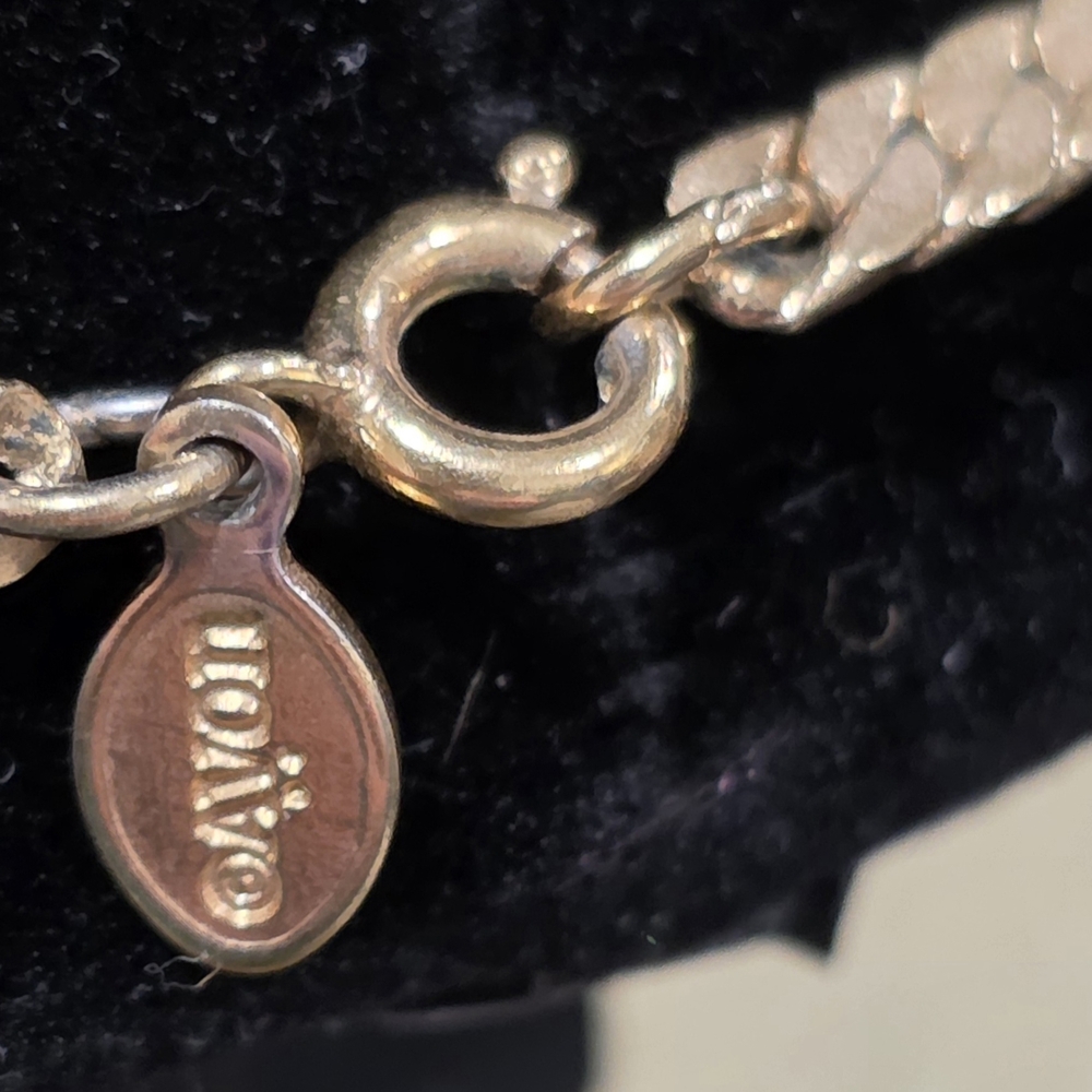 Vintage Avon Signed Gold Choker Necklace - Picture 2 of 6